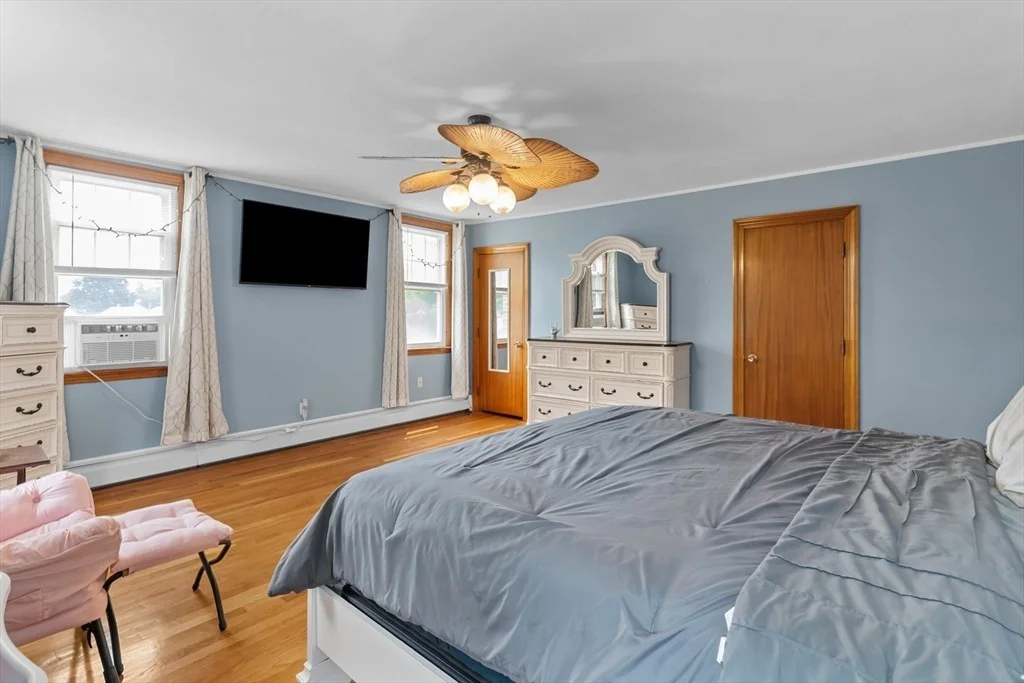 Photo of 10 Wesley Dr