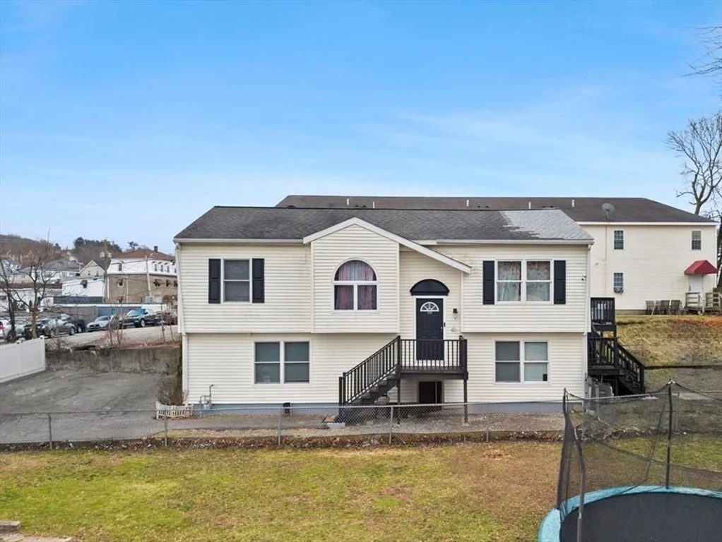 Photo of 1576 N Main St