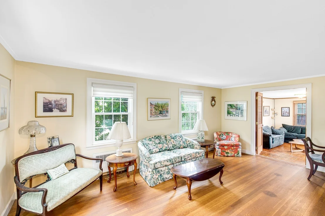 Photo of 18 Mohawk Rd
