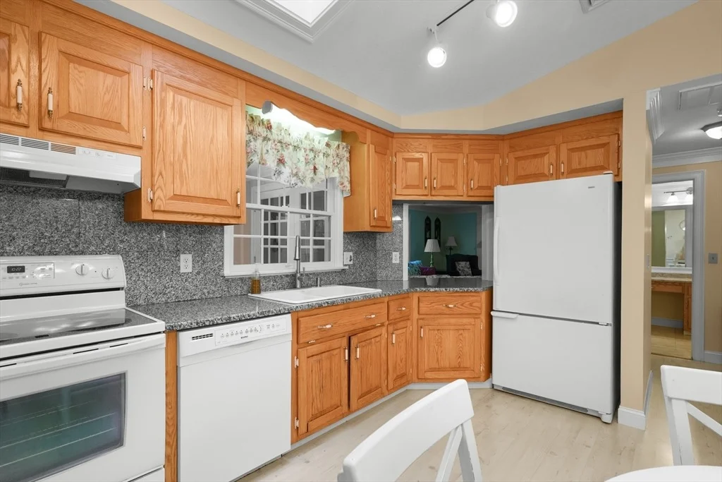 Photo of 87 Foxglove Rd