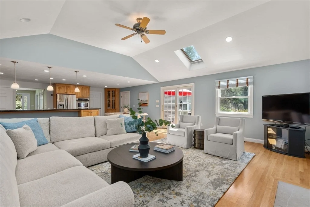 Photo of 7 Crest Circle