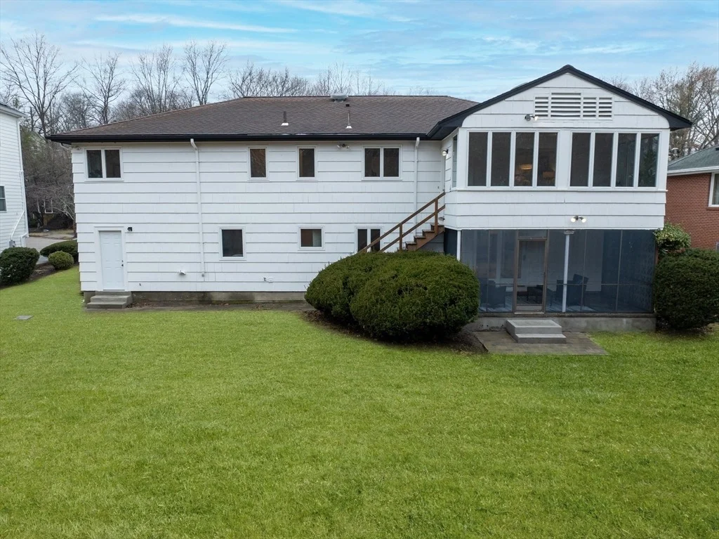 Photo of 520 Clinton Road