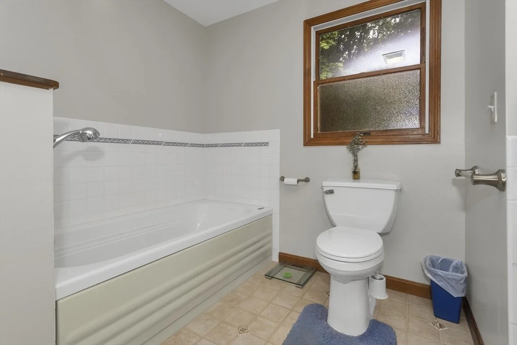 Photo of 44 Westhampton Road