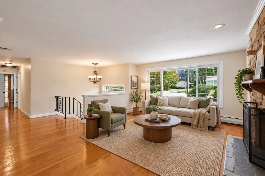 Photo of 8 Niles Road