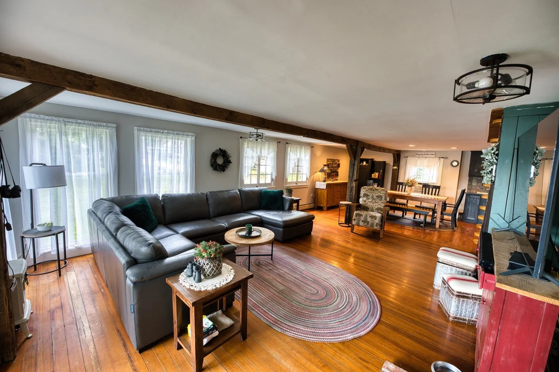 Photo of 15 Lake View Dr