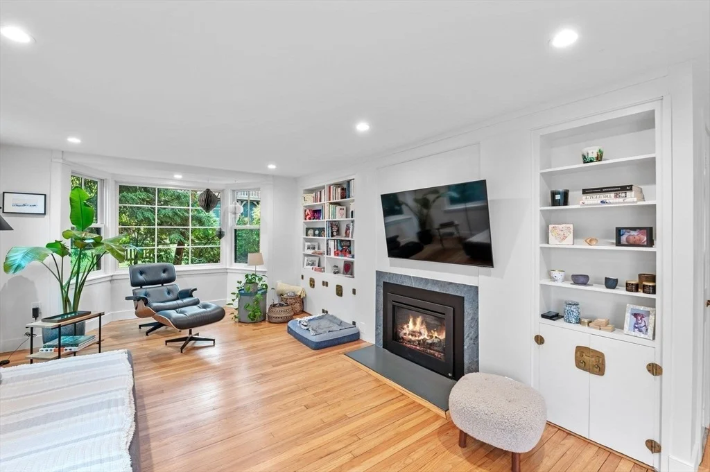 Photo of 28 Tyler Rd