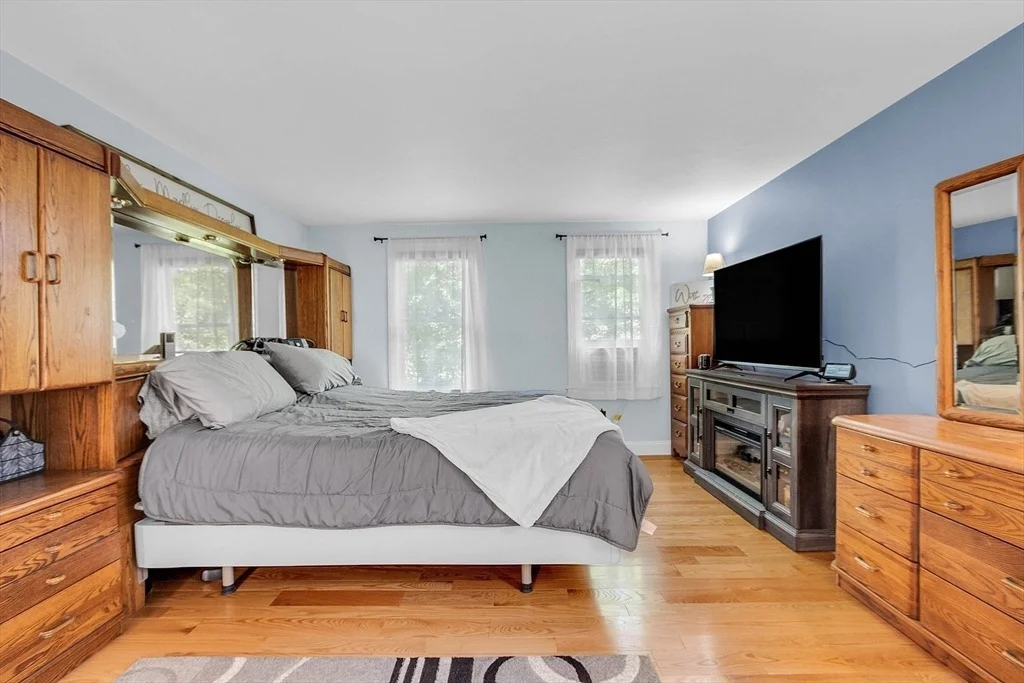 Photo of 178 Warren Rd