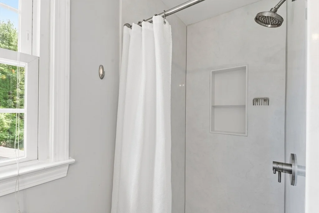 Photo of 10 Strawstone Ln