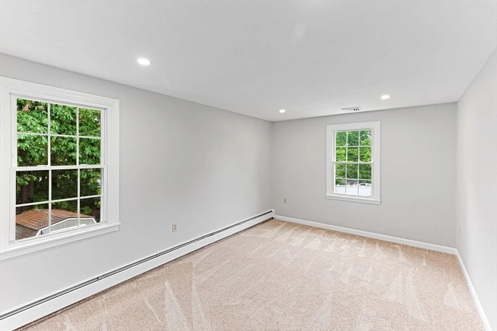 Photo of 300 Maple St
