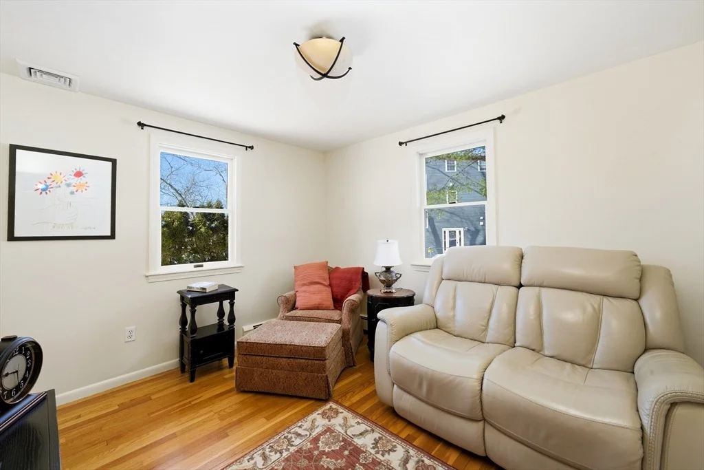 Photo of 12 Elwern Rd