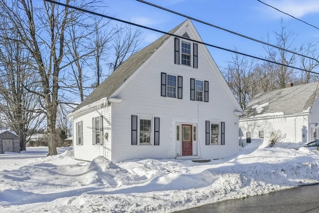 Photo of 15 Hubbardston Rd