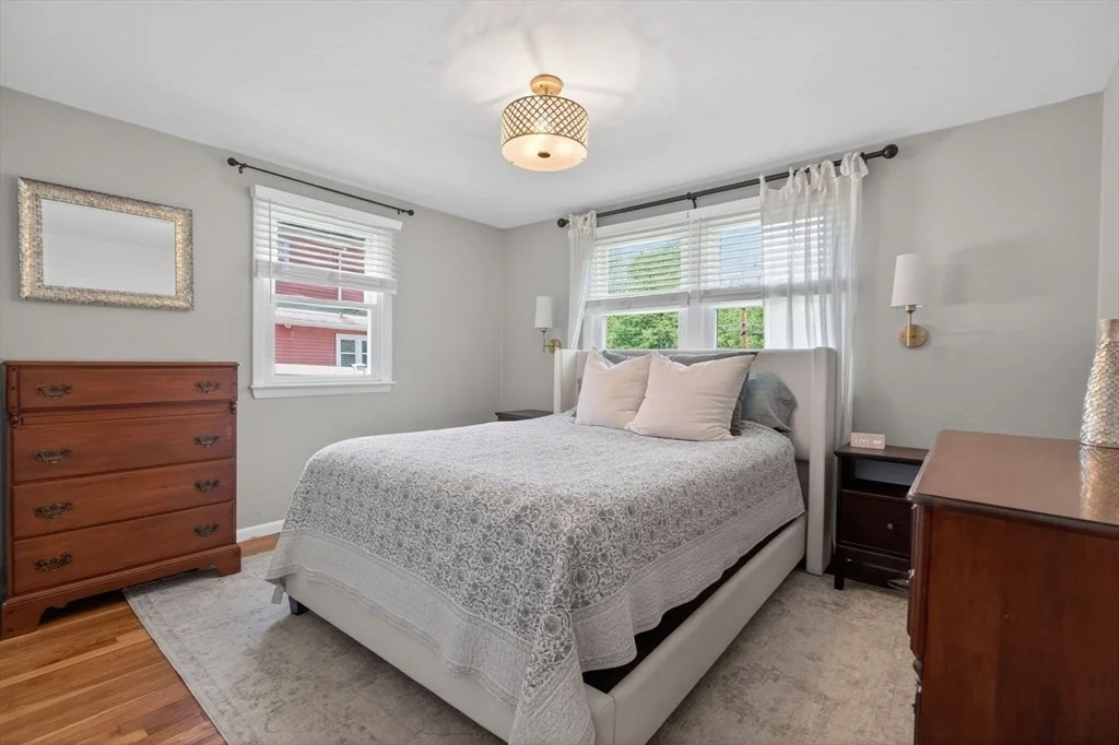 Photo of 60 Riverview Cir