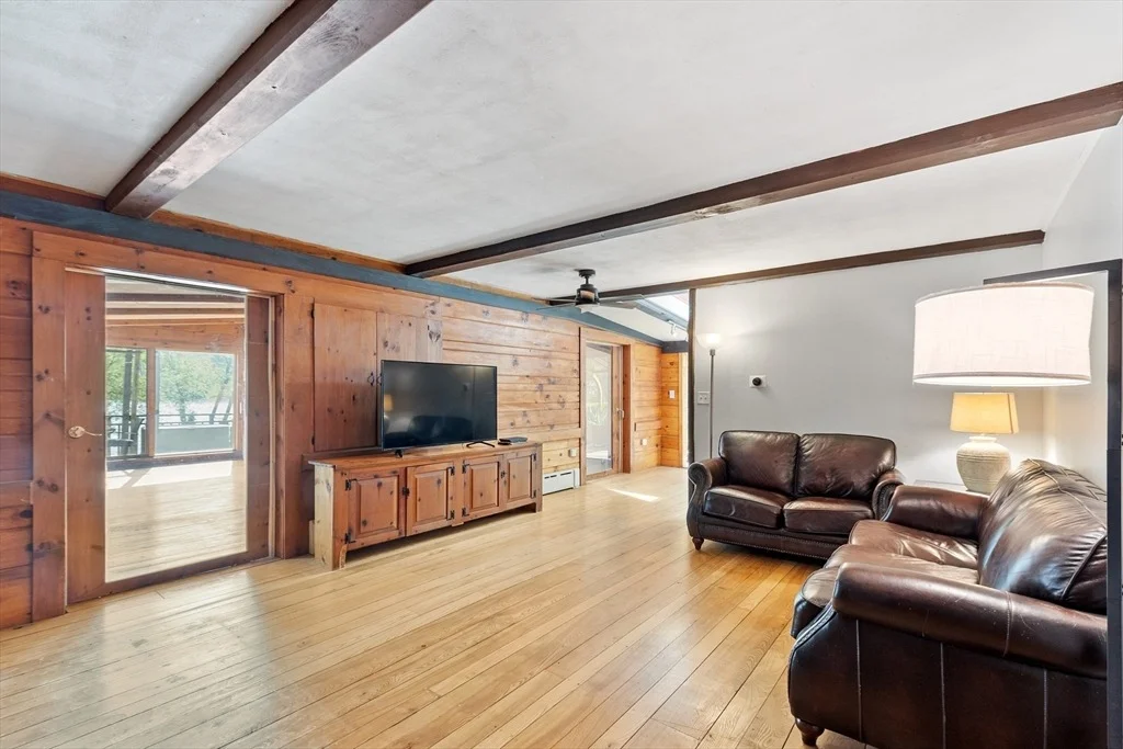 Photo of 21 River Rd