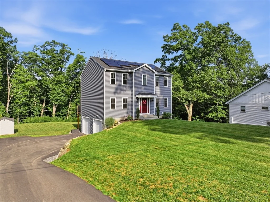 Photo of 83 Saint Louis Street