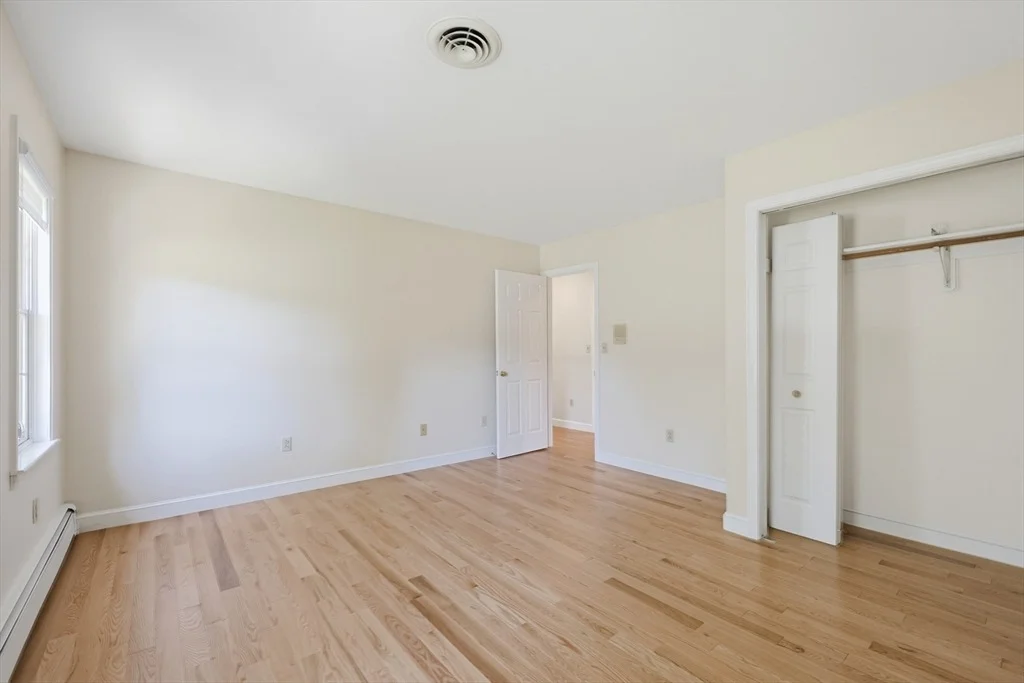 Photo of 19 Windsor Dr.