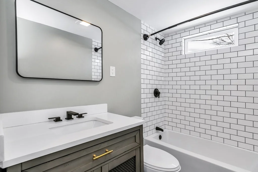 Photo of 212 Cambridge Rd