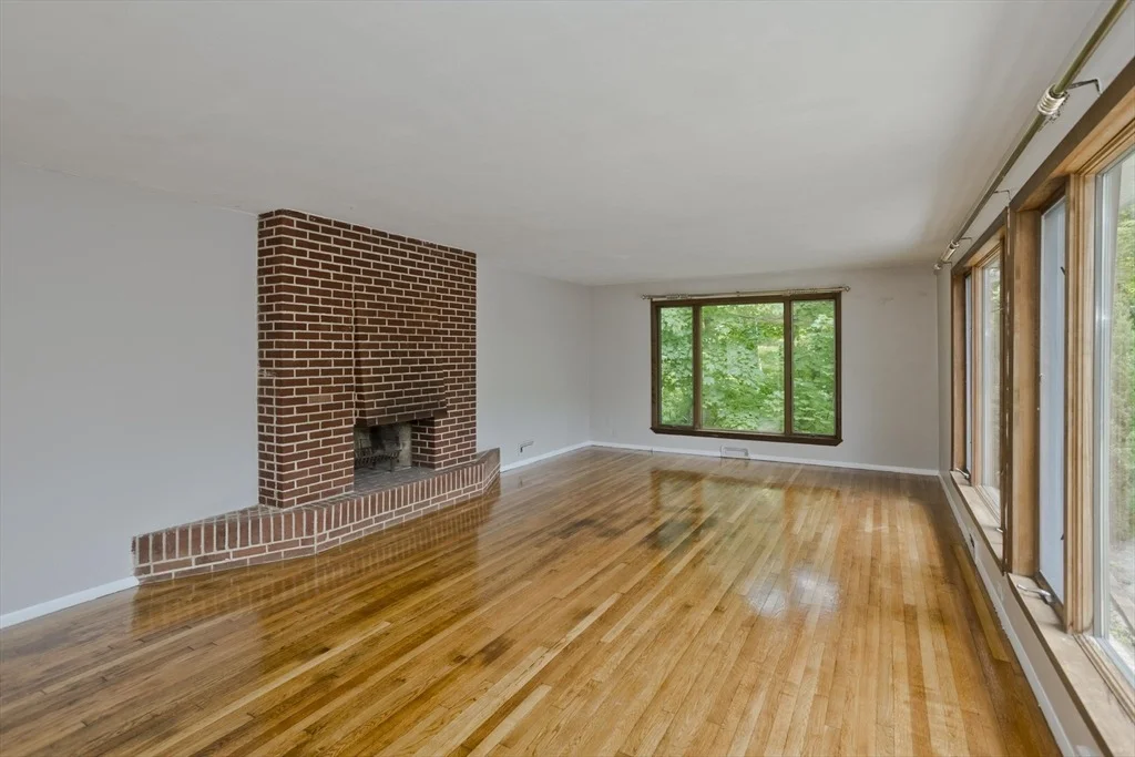 Photo of 52 Hillview Rd