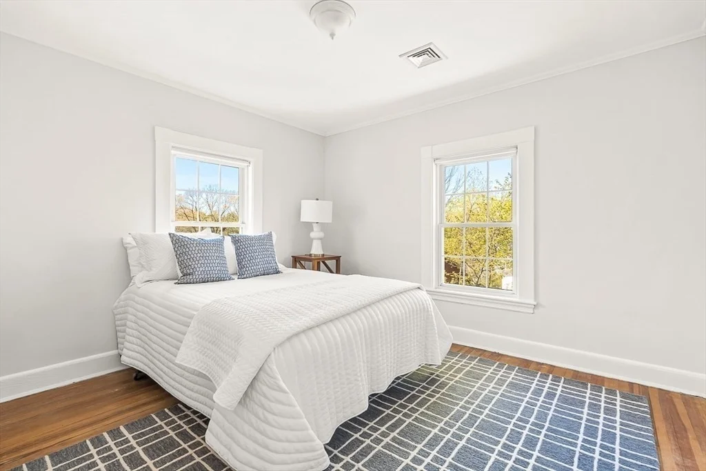 Photo of 21 Howe St