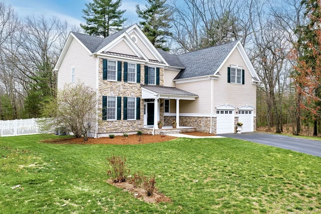 Photo of 16 York Cir