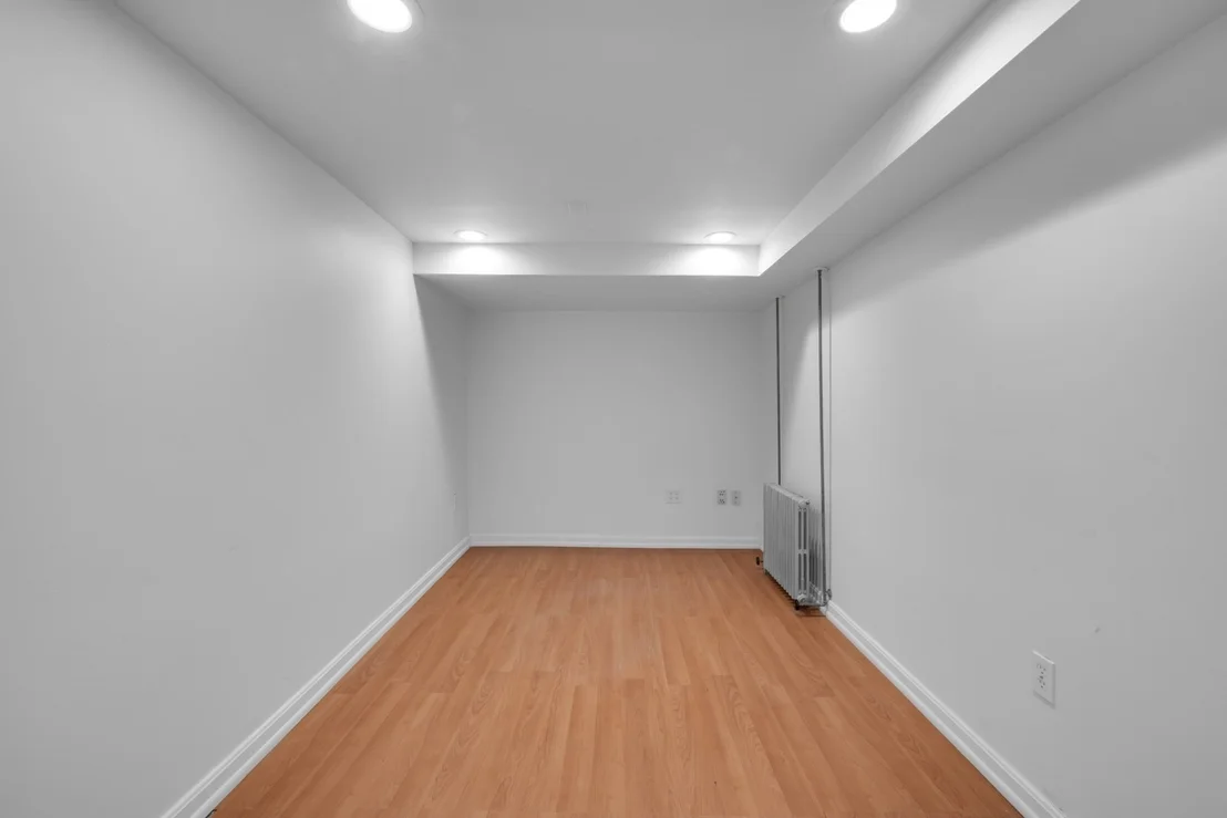 Photo of 30 W Sutton Rd