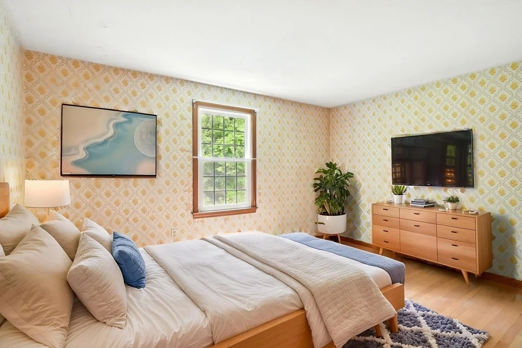 Photo of 45 Yankee Circle