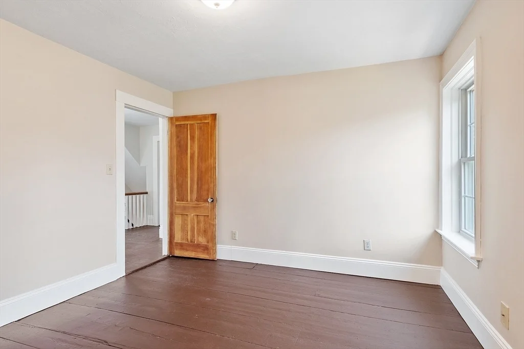 Photo of 64 Central St