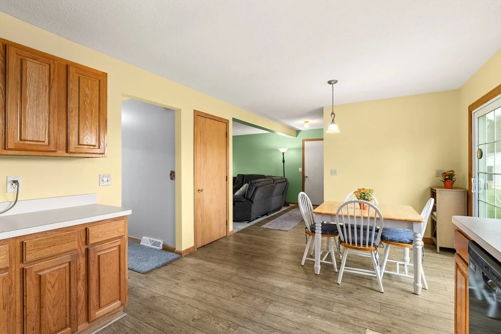 Photo of 4 Laurel Dr