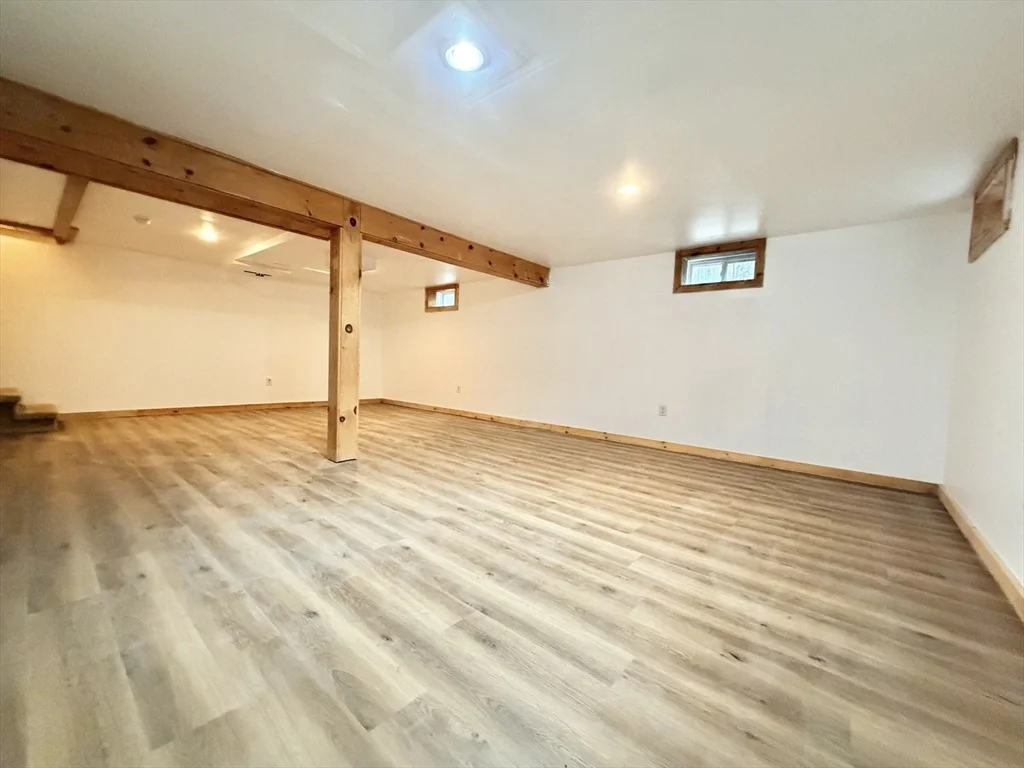Photo of 1854 Greenwich Rd