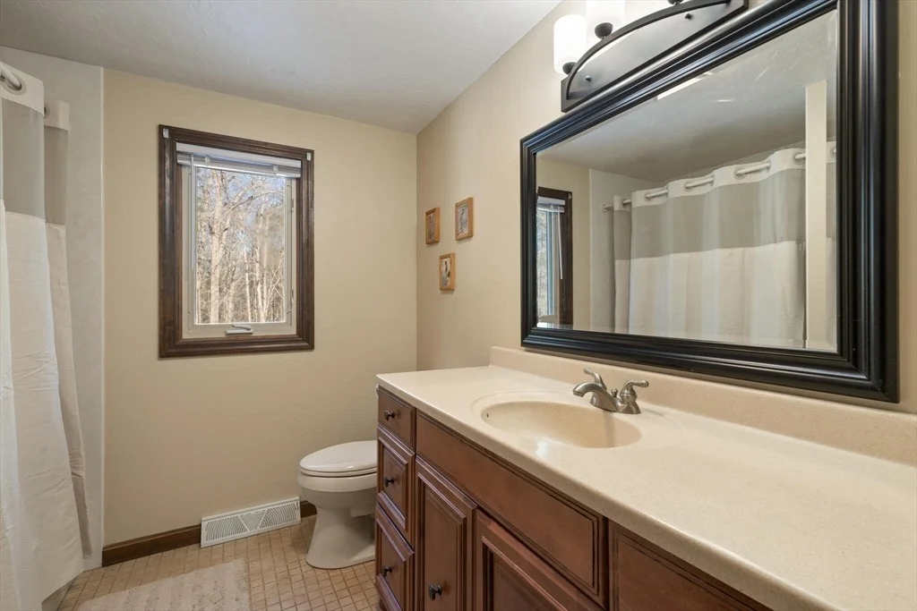 Photo of 170 Stearns Ave