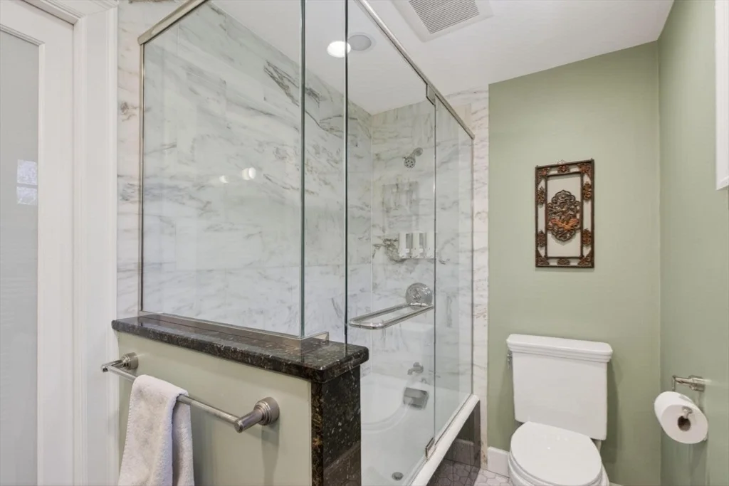Photo of 152 Beverly Rd