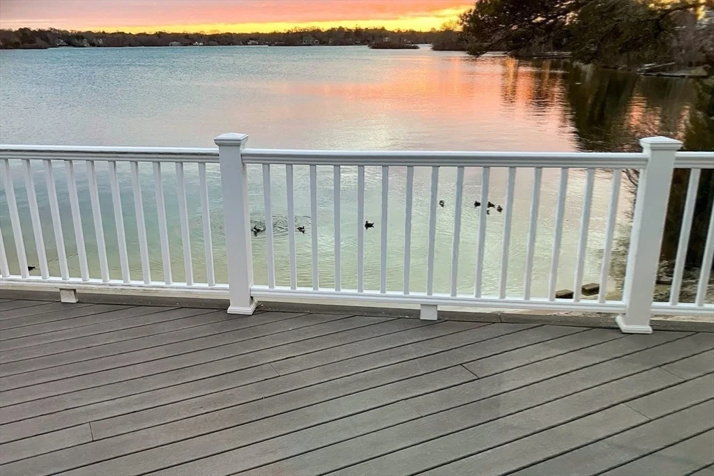 Photo of 357 Lakeside Drive West