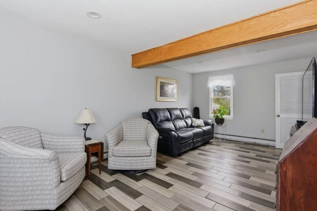 Photo of 91 Cohasset Rd