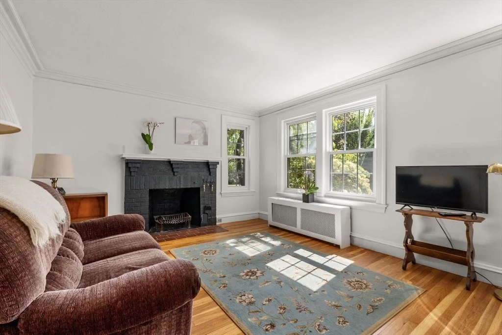 Photo of 15 Allen Ave