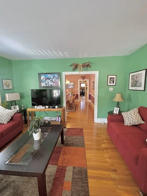Photo of 27 Springvale Ave