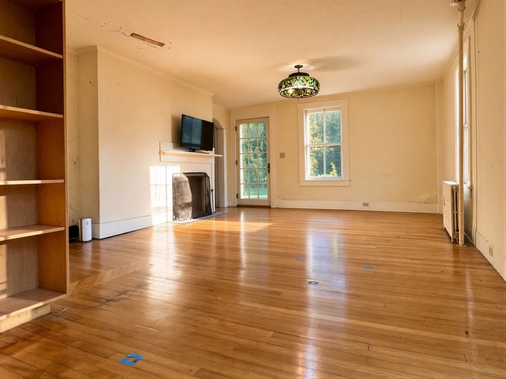 Photo of 238 Briar Hill Rd