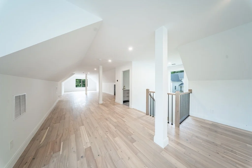 Photo of 2 Spring Meadow Dr