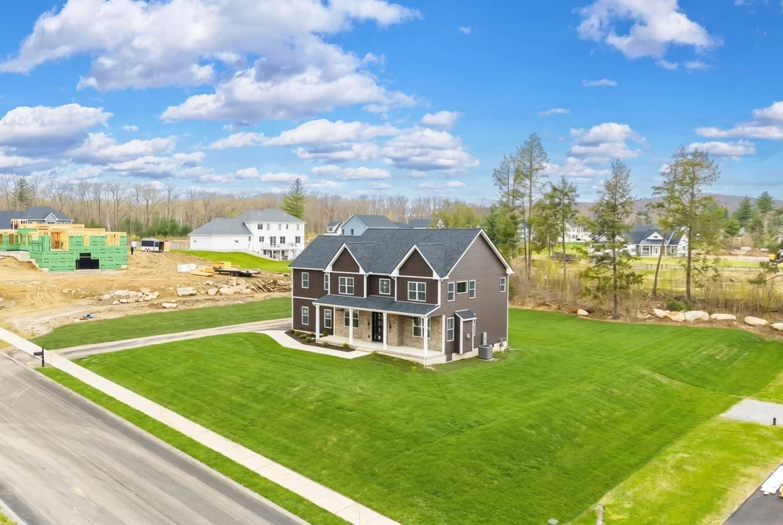 Photo of 44 Balsam Hill