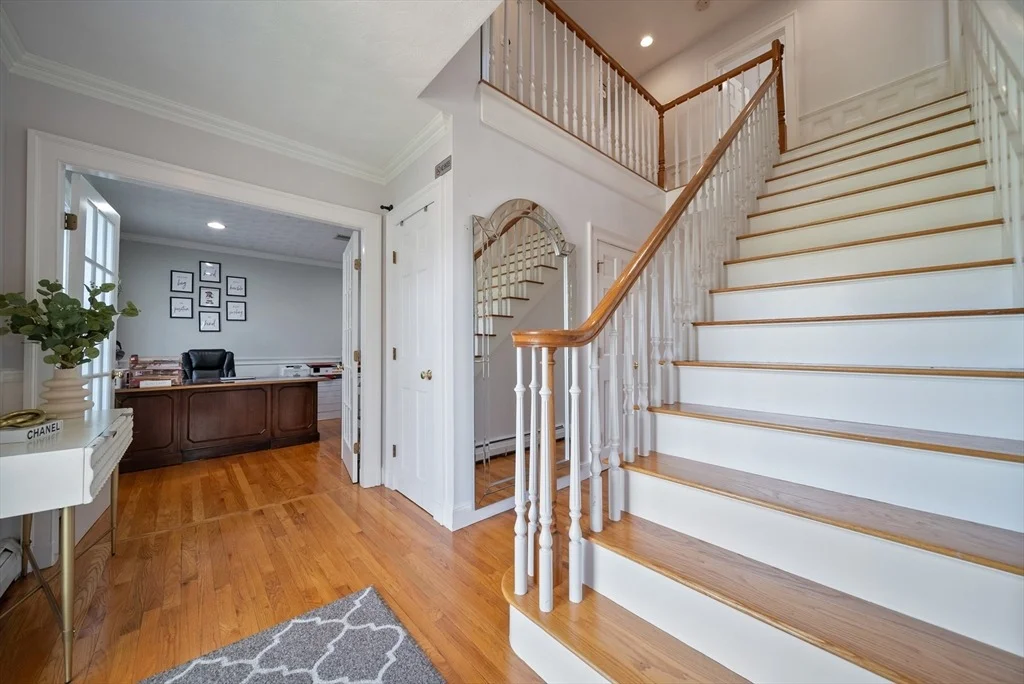 Photo of 87 Hammersmith Dr
