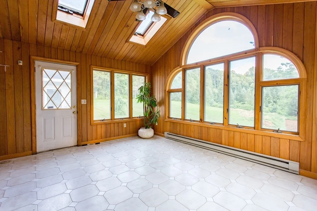 Photo of 1102 East Rd