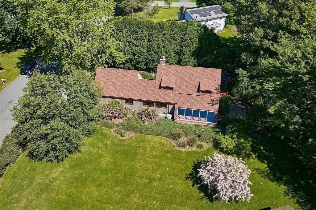 Photo of 10 Hunters Hill Cir