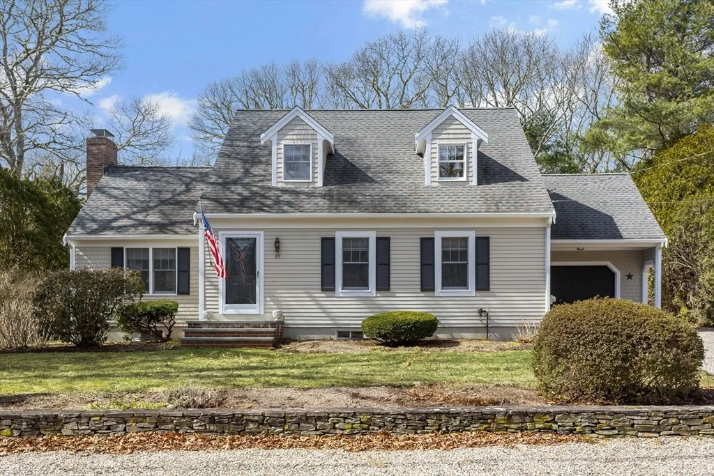 Photo of 65 Wianno Circle
