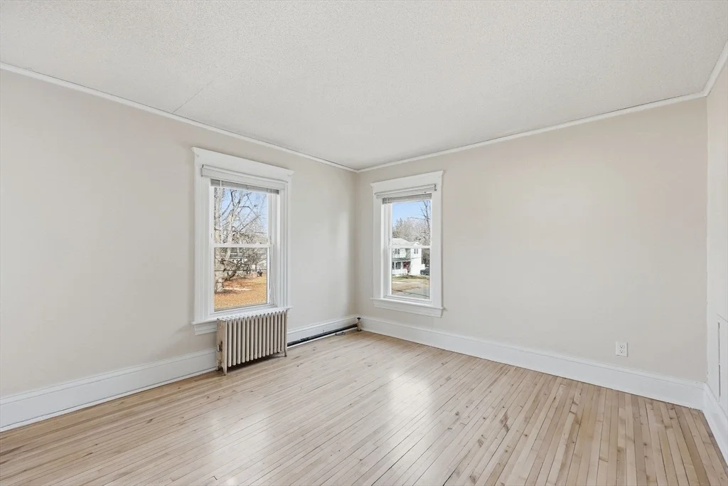 Photo of 32 Allen Ave