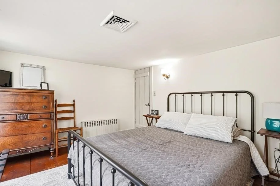 Photo of 52 Elm St