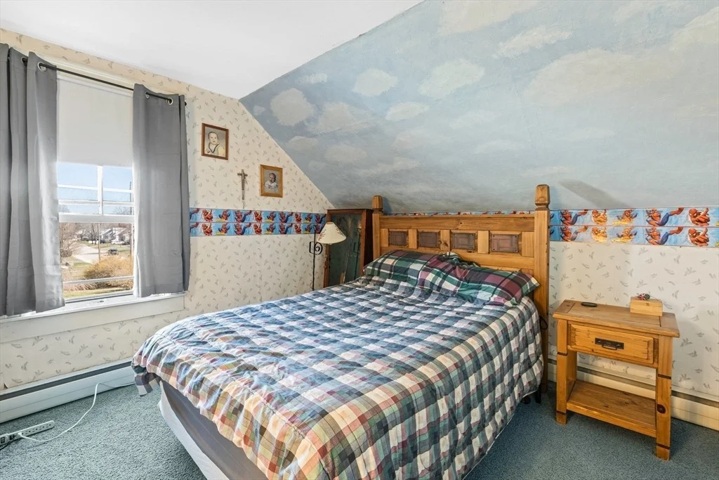Photo of 112 King St