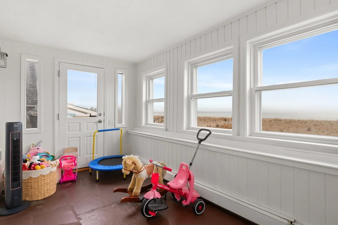 Photo of 129 Strandway