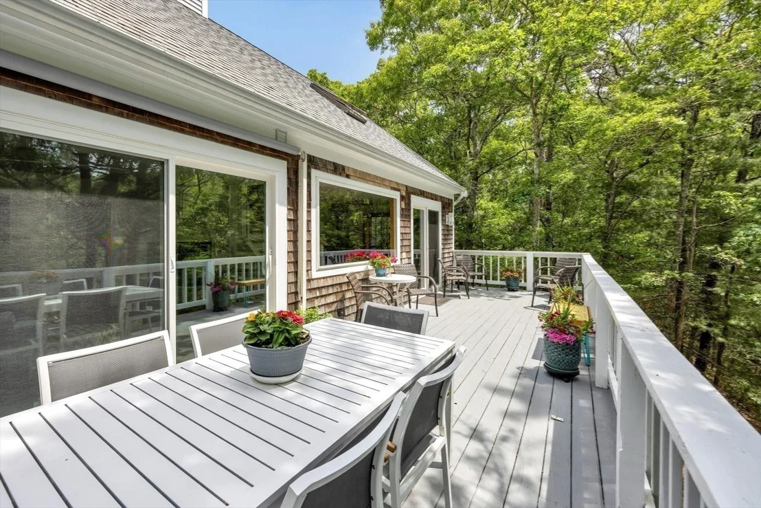 Photo of 11 Santuit Pond Rd