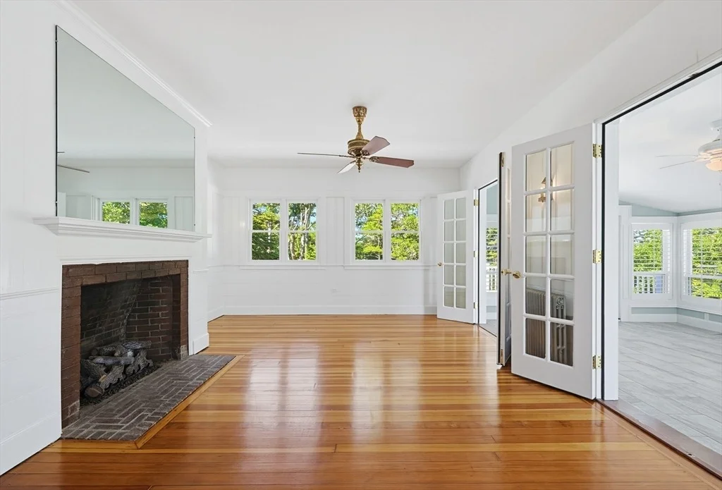 Photo of 54 Arlington Dr