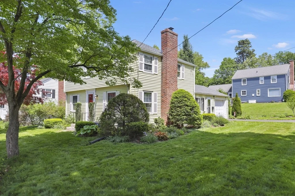 Photo of 121 Benz St