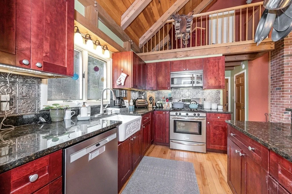 Photo of 111 Stonebridge Dr
