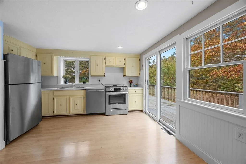 Photo of 30 Mayflower Rd